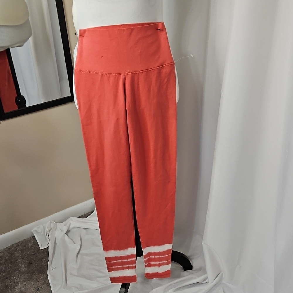 Aerie Coral Chill Play Move Leggings